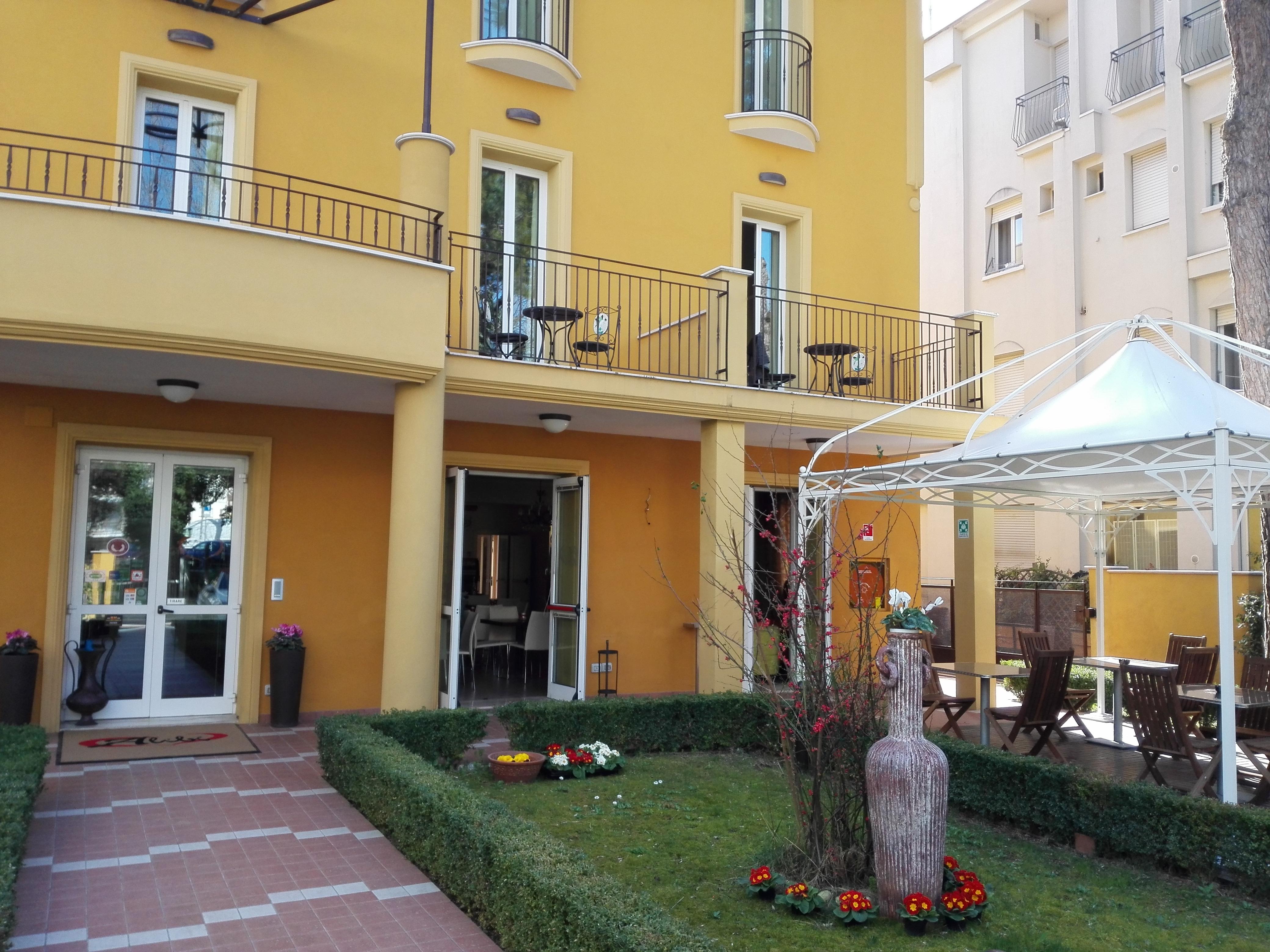 Hotel Alibi Rimini Exteriör bild