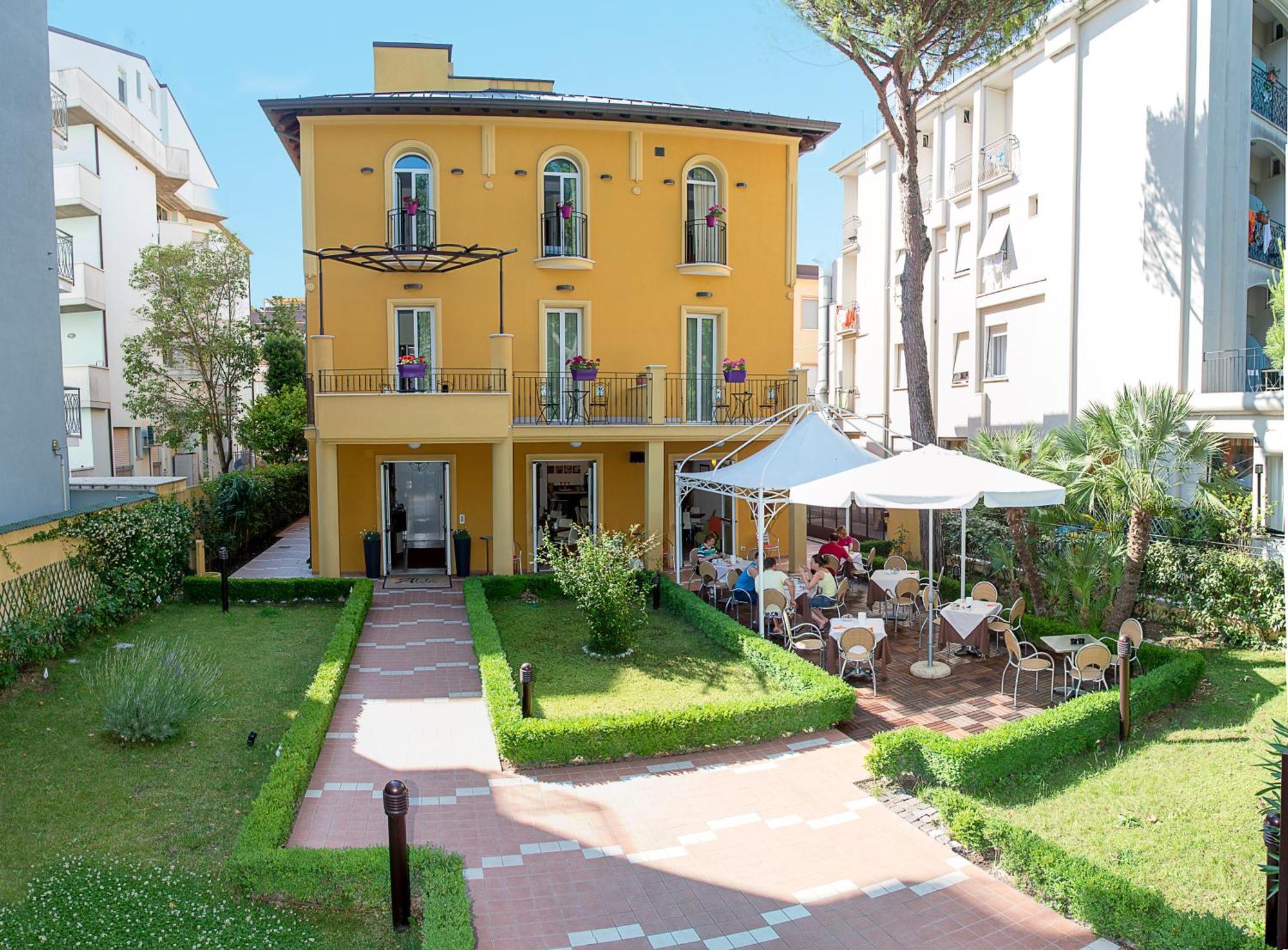 Hotel Alibi Rimini Exteriör bild